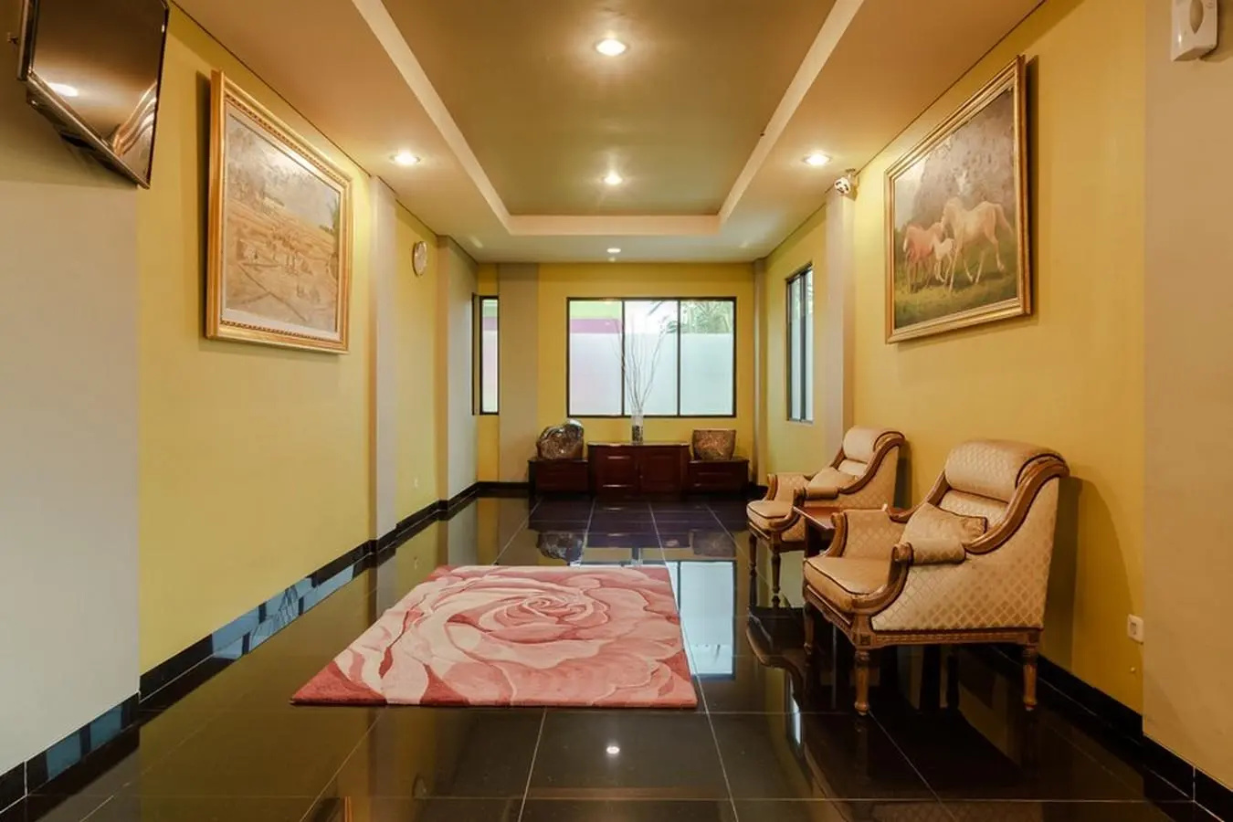 Photo - RedDoorz Plus near Dunia Fantasi Ancol