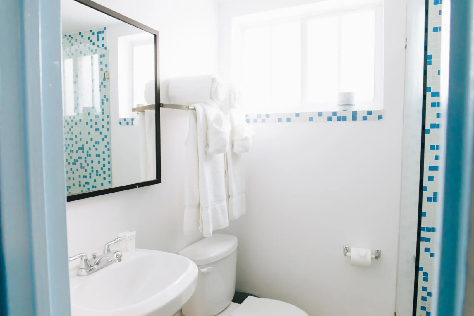 Photo - Aqua Hotel & Suites