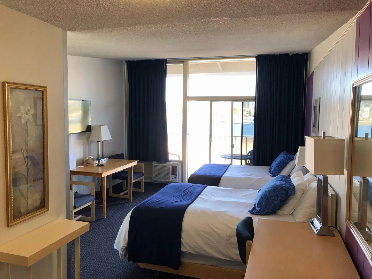 Photo - Foghorn Harbor Inn