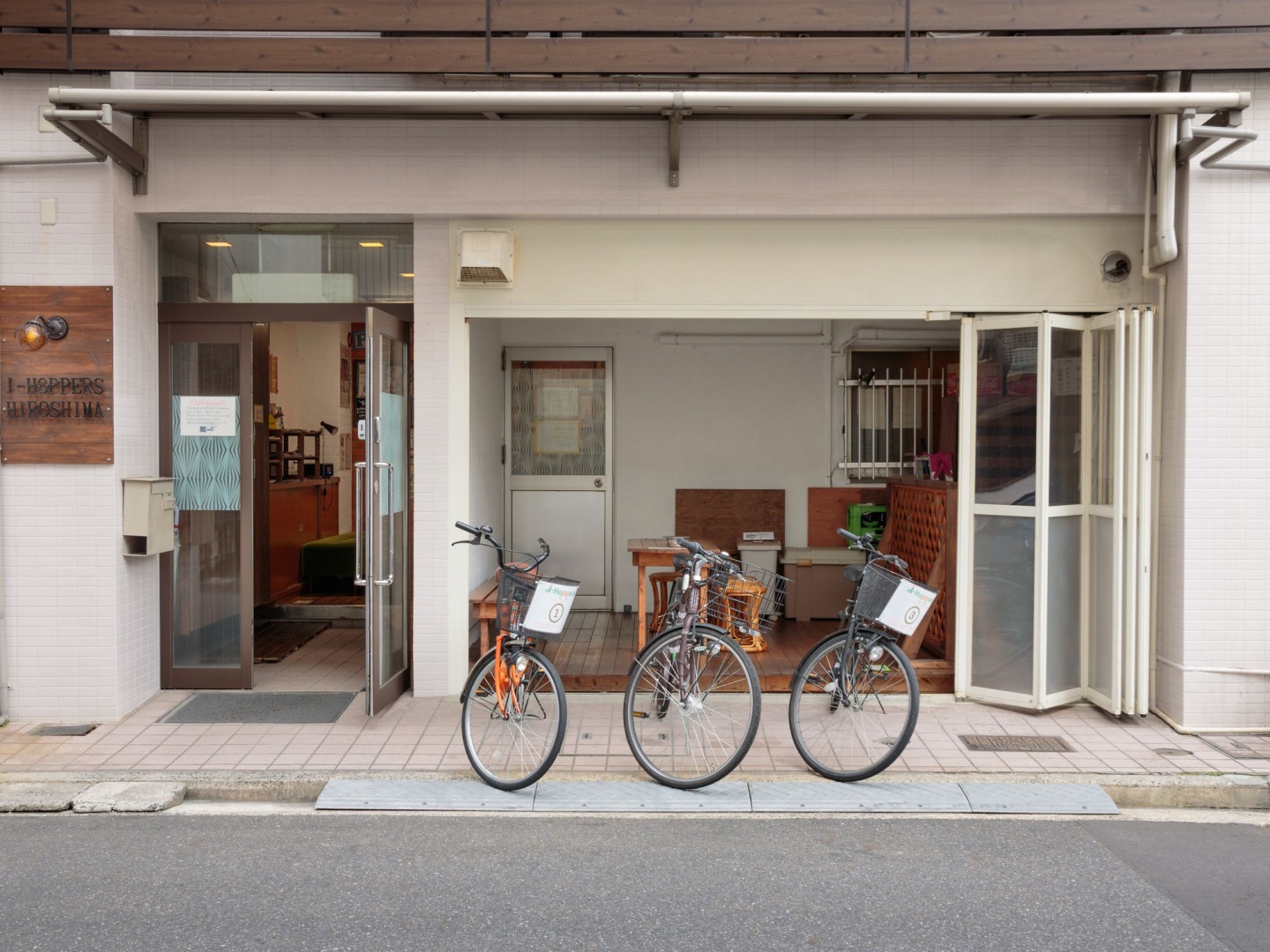 J-Hoppers Hiroshima Guesthouse - Hostel