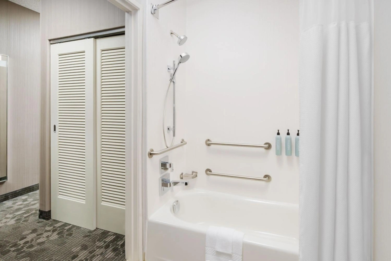 Photo - Courtyard by Marriott Roseville
