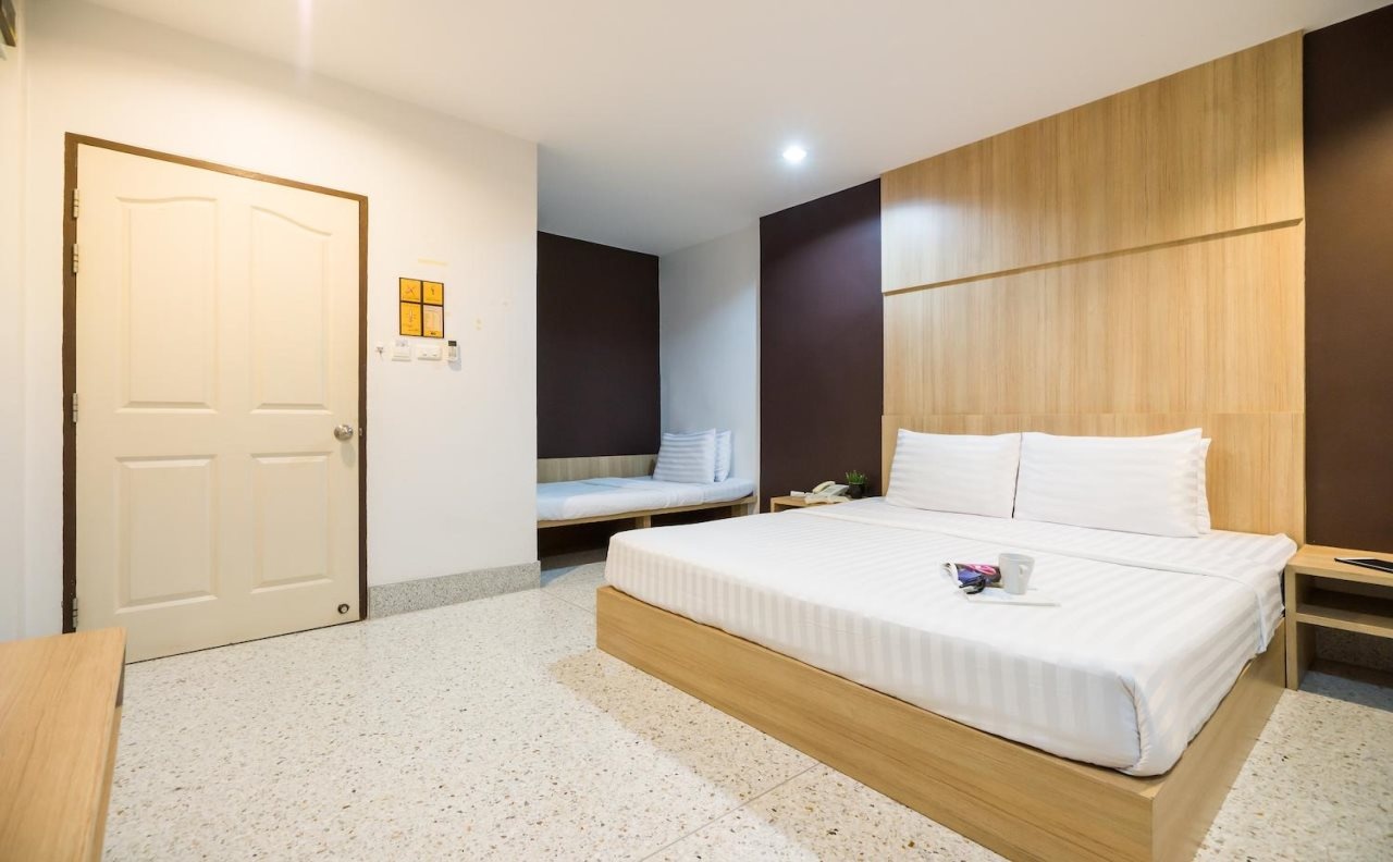 Photo - The Fifth Residence