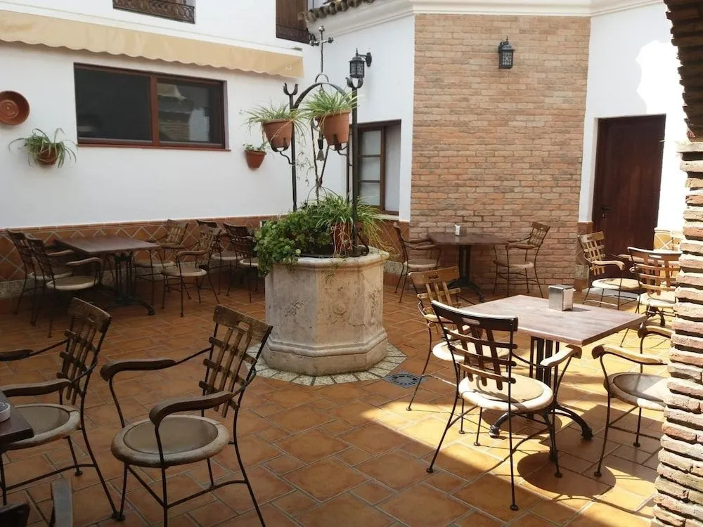 Photo - El Perro de Paterna