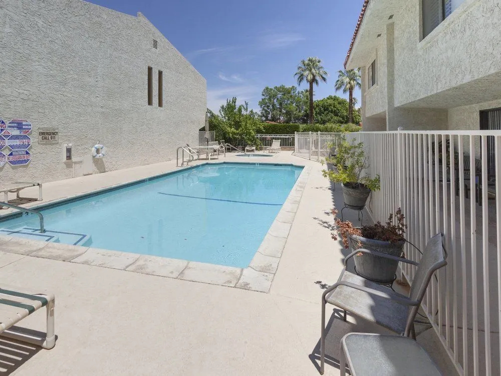 Photo - The Hideaway - 21 and Over - A Town & Desert Boutique Hotel