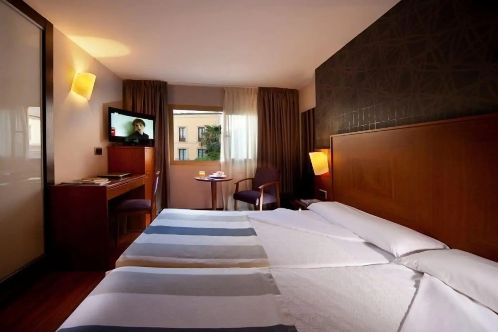 Foto - Nuevo Torreluz