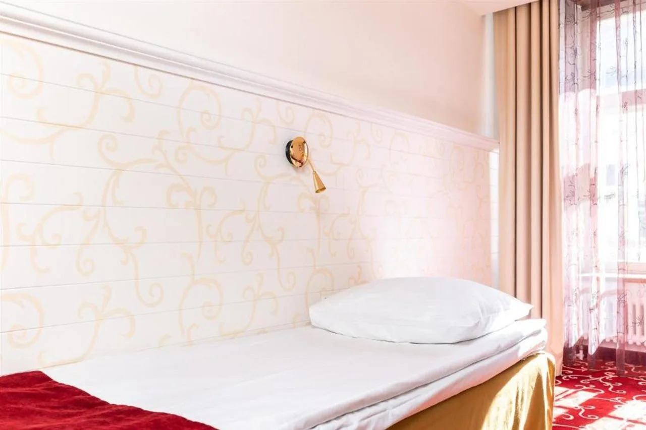 Photo - Meriton Old Town Garden Hotel