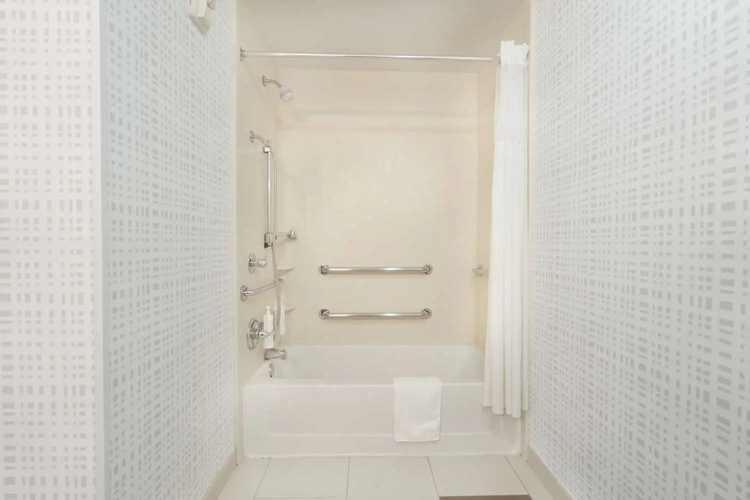 Photo - Hampton Inn & Suites Tulsa/Central