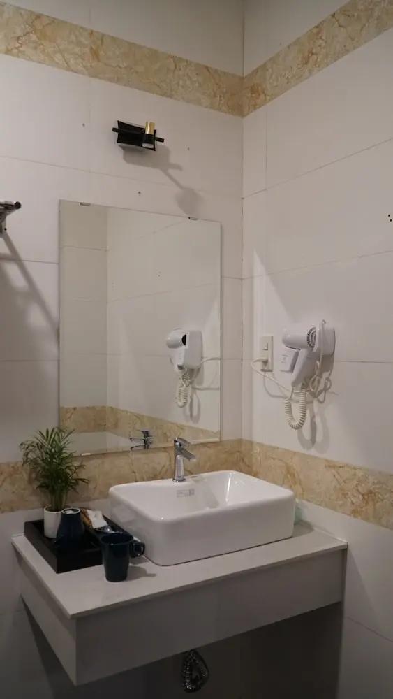 Foto - Bros Hotel - Nguyễn Trãi