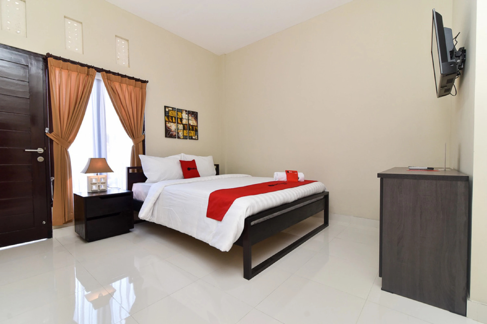 Photo - RedDoorz Plus near Jalan Imam Bonjol Denpasar