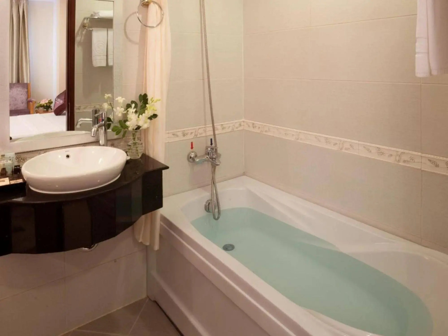 Foto - Silverland Sil Hotel