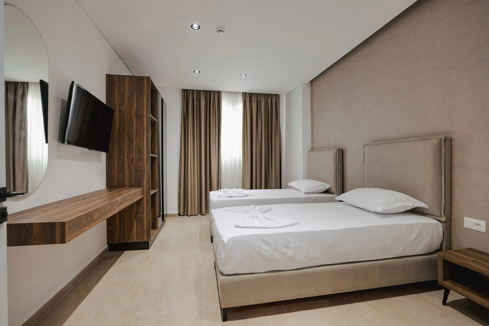 Photo - Sunlight Hotel