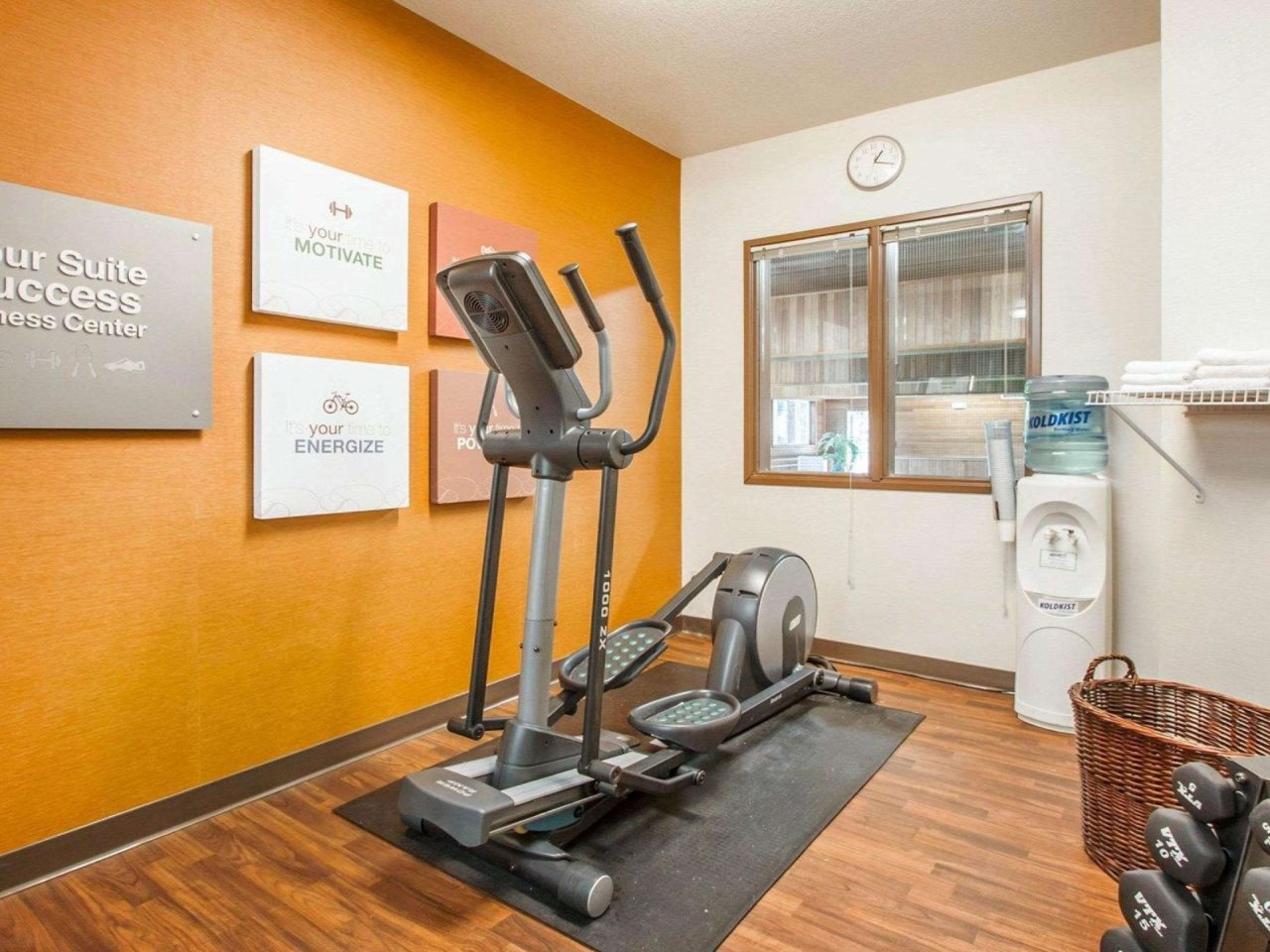 Photo - Comfort Suites Portland Airport