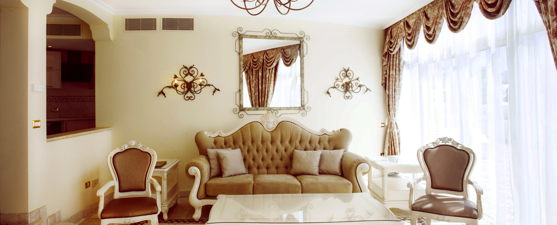 Photo - Flamingo Suites Boutique Hotel