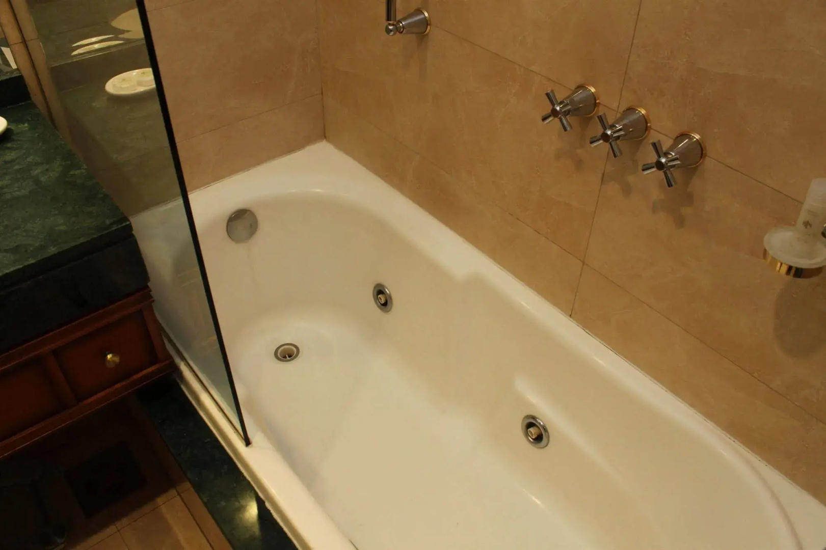 Photo - Imperial Park Hotel