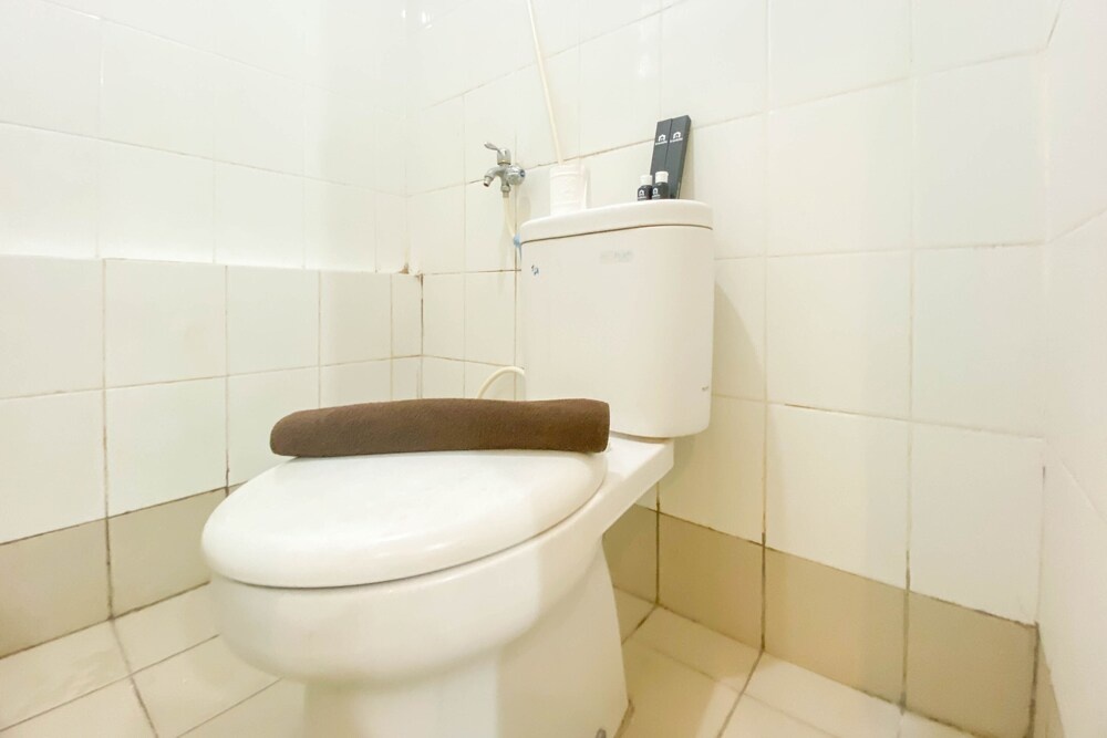 Best Strategic 2Br Apartment At Bassura City