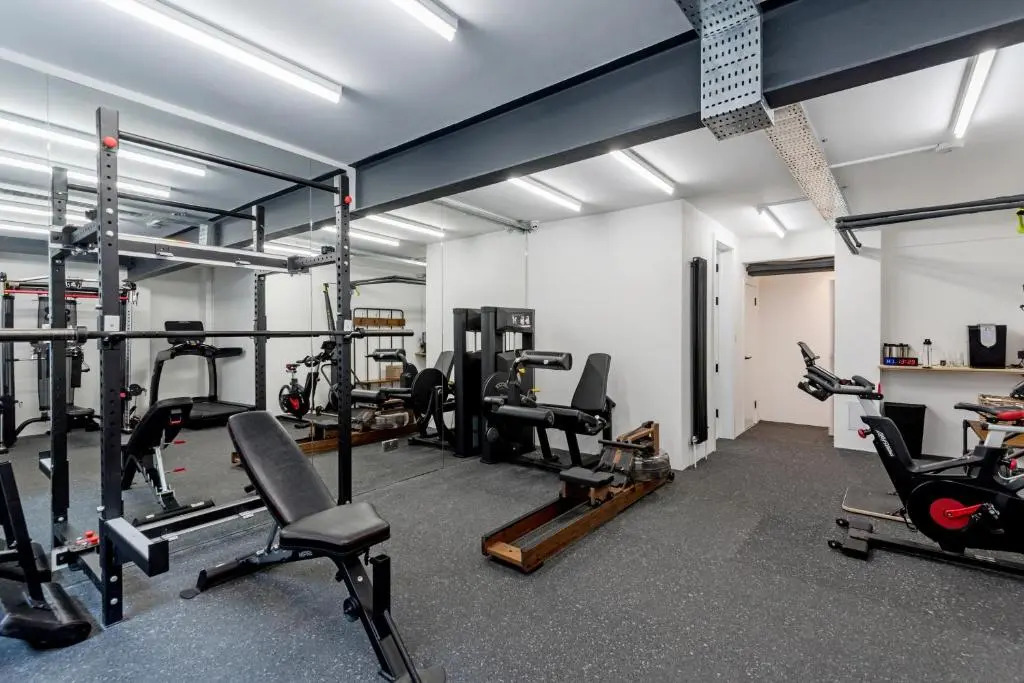 Foto - Buckingham & Lloyds