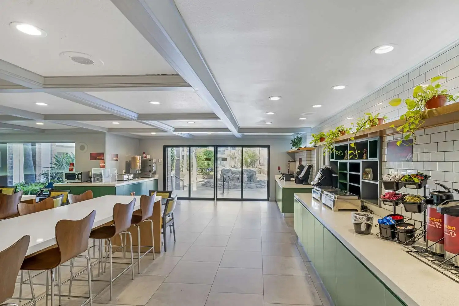 Photo - Best Western Plus Meridian Inn & Suites, Anaheim-Orange