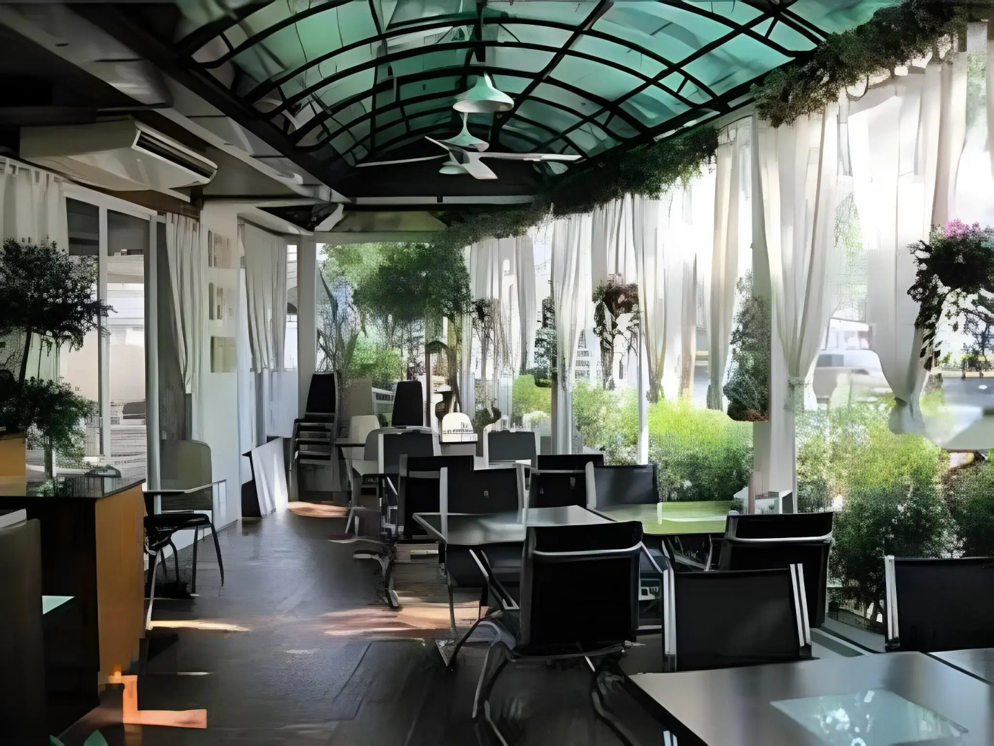 Photo - Collection O Howard Square Boutique Hotel