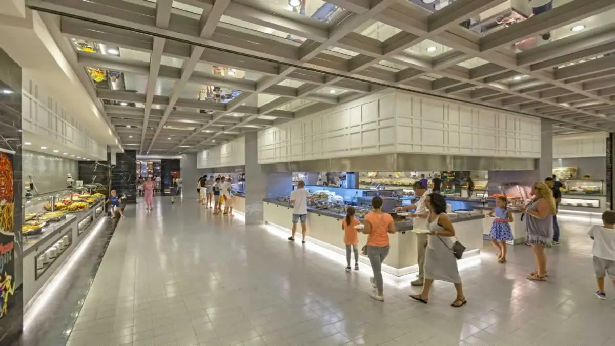 Photo - Royal Seginus