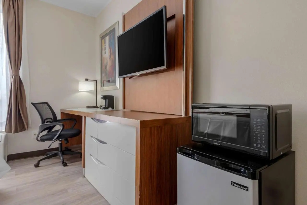 Photo - Quality Inn & Suites New Hartford - Utica