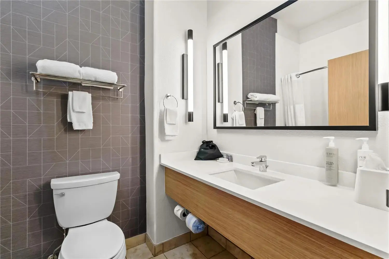 Photo - Spark by Hilton Houston Hobby Airport