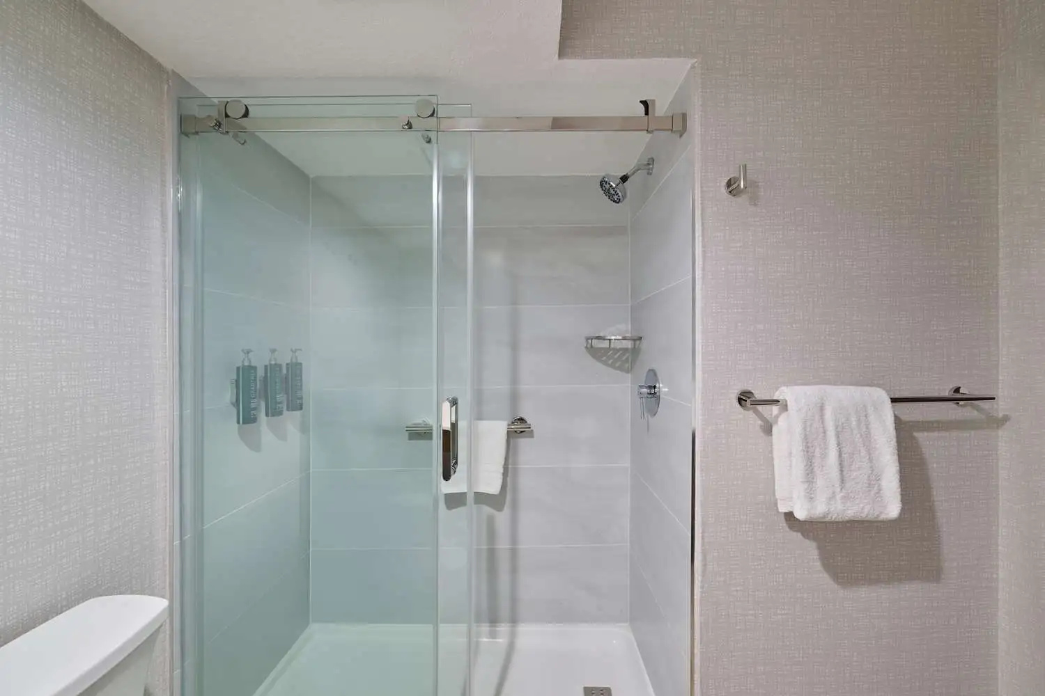 Foto - DoubleTree by Hilton Chatsworth