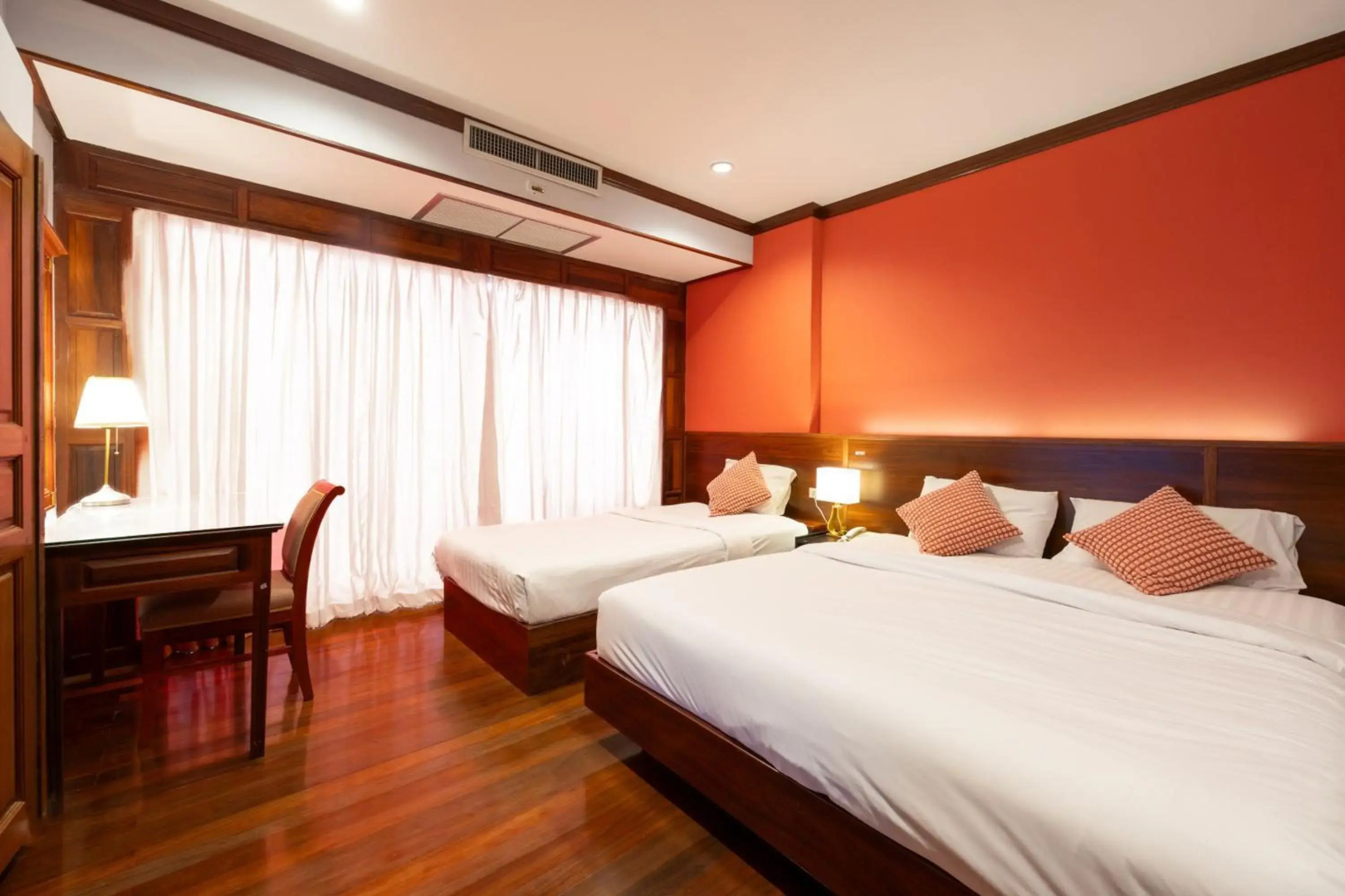 Foto - The President Hotel at Chokchai 4