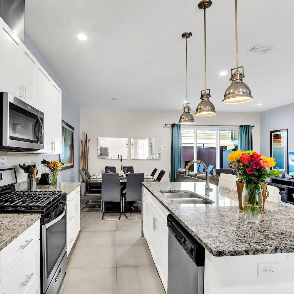 Foto - 5 BR 6 BA Luxury Villa 5 min to Disneyworld Hot Tub & BBQ 112