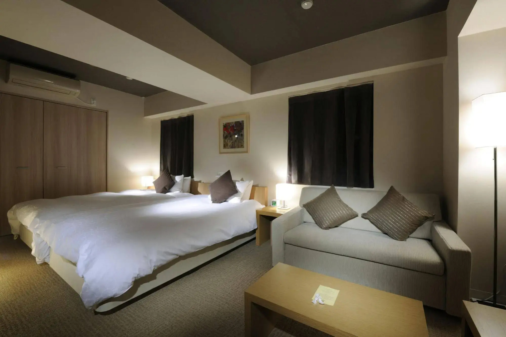 Photo - Roppongi Hotel S