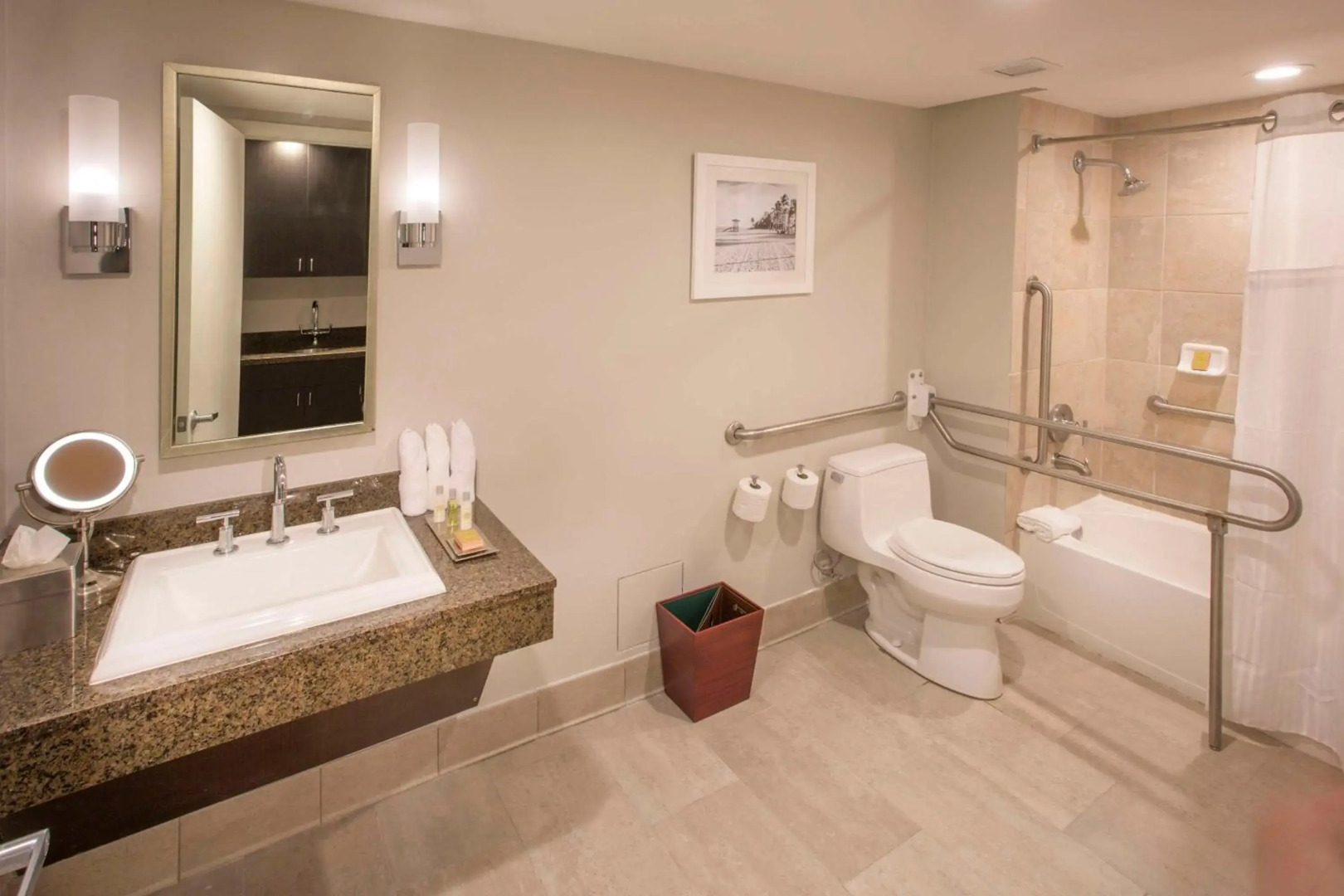 Photo - DoubleTree Resort Hollywood Beach