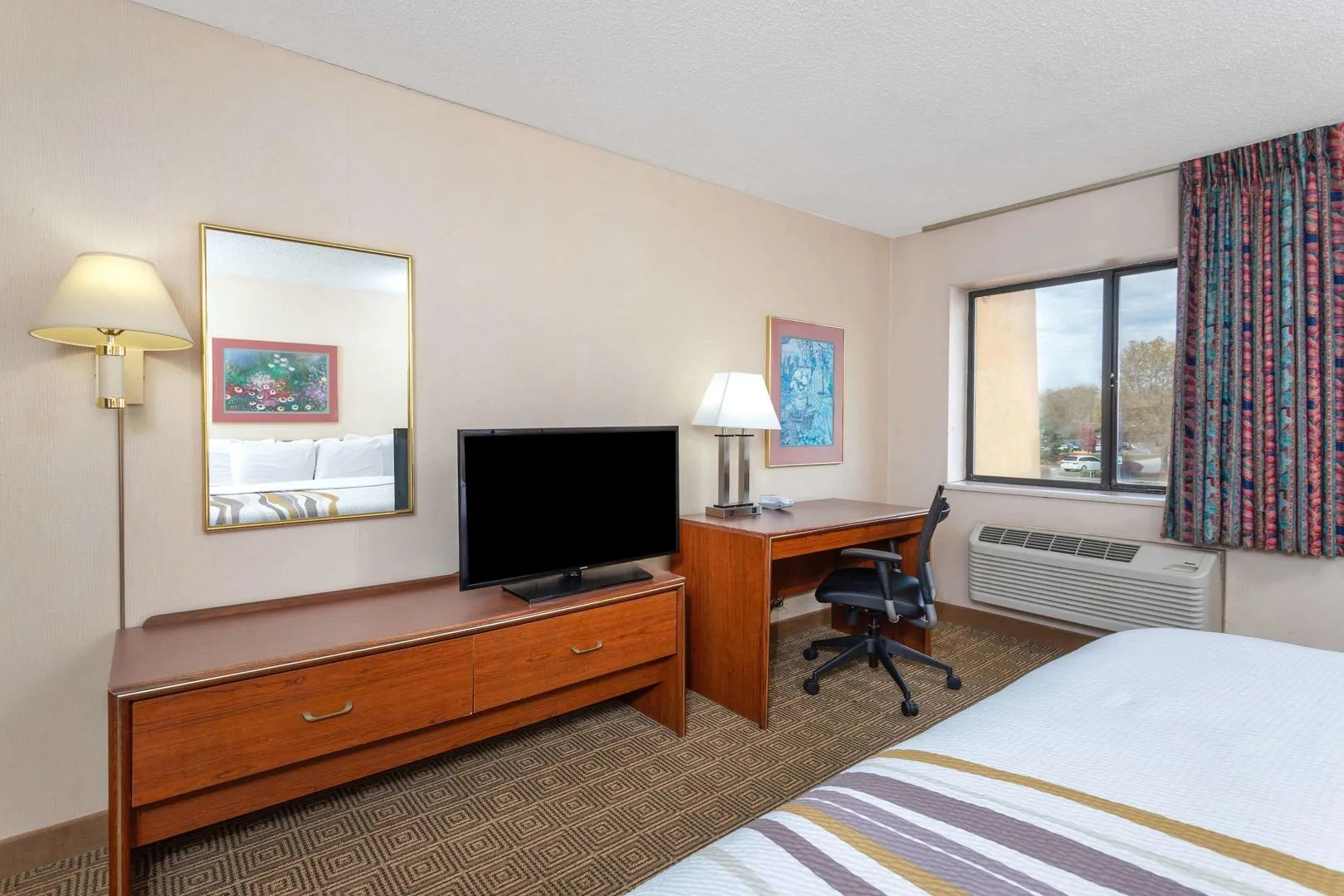 Foto - Norwood Inn & Suites by BlissPoint Post Rd Indianapolis