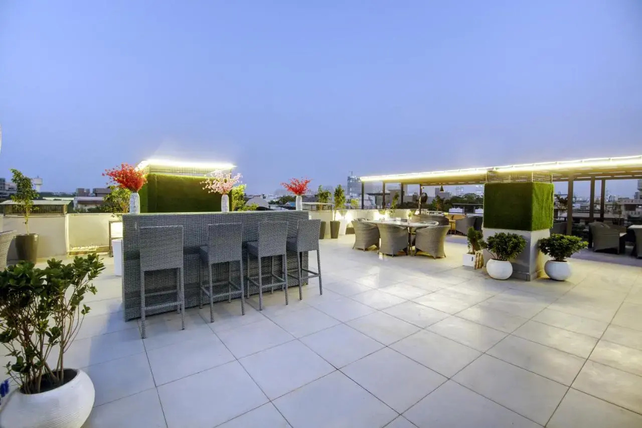 Photo - Saltstayz Premier - Galleria Market Road & Sector 27