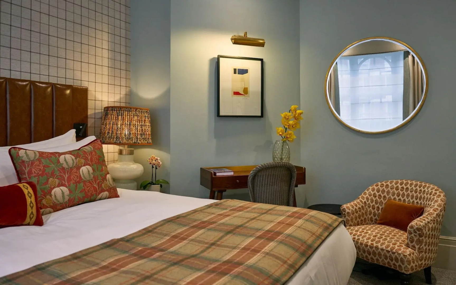 Photo - Tophams Hotel