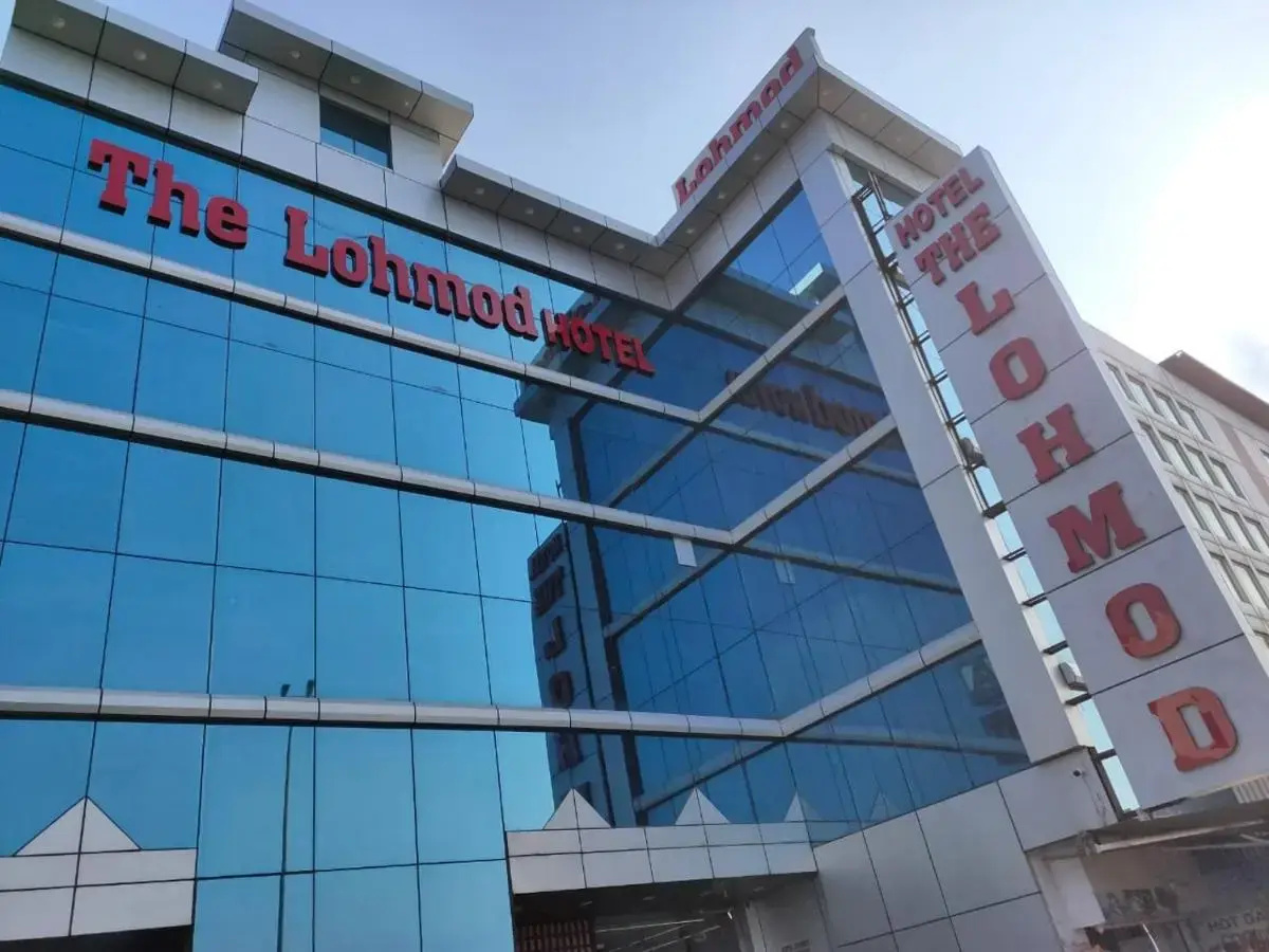 Photo - The Lohmod Premier On Delhi- Gurgaon Expressway Adj Aerocity -With Free Airport Pickup