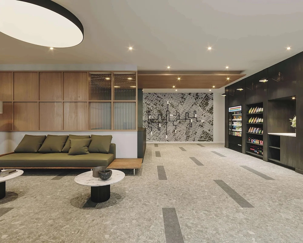 Photo - Hyatt Place Montreal Airport