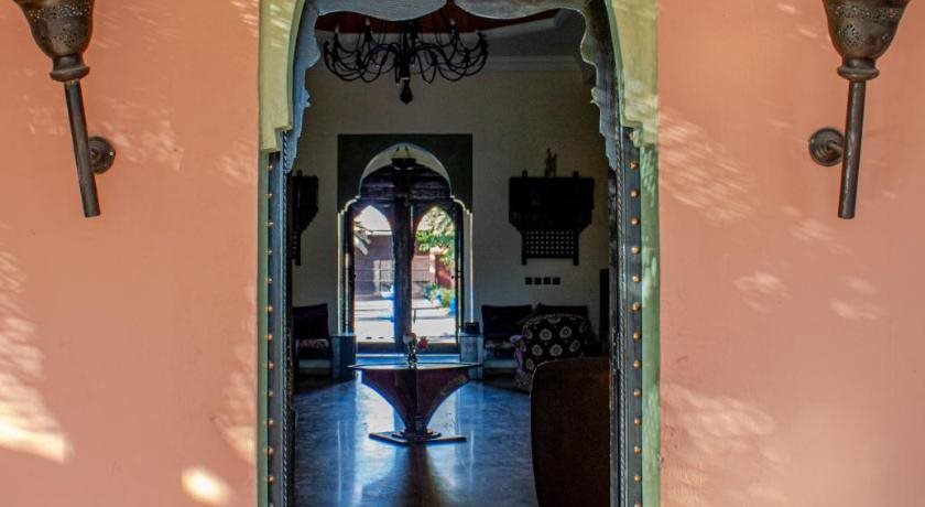 Photo - Las Palmeras Guest House