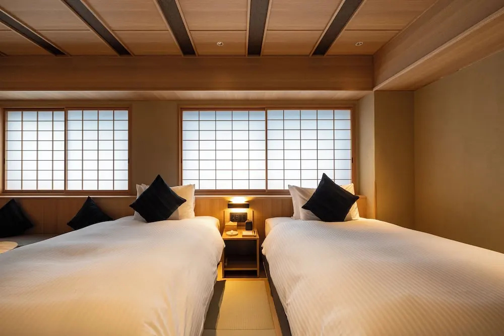 Photo - yugen kyoto shijo