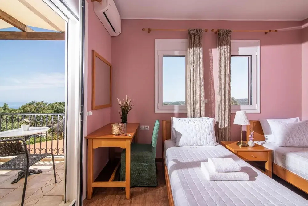 Photo - Villa Daphni