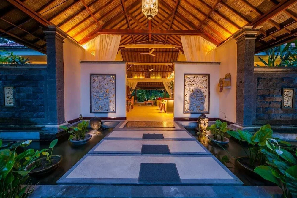 Foto - Luxury 3BR Infinity Jungle View Aashaya Villa Ubud