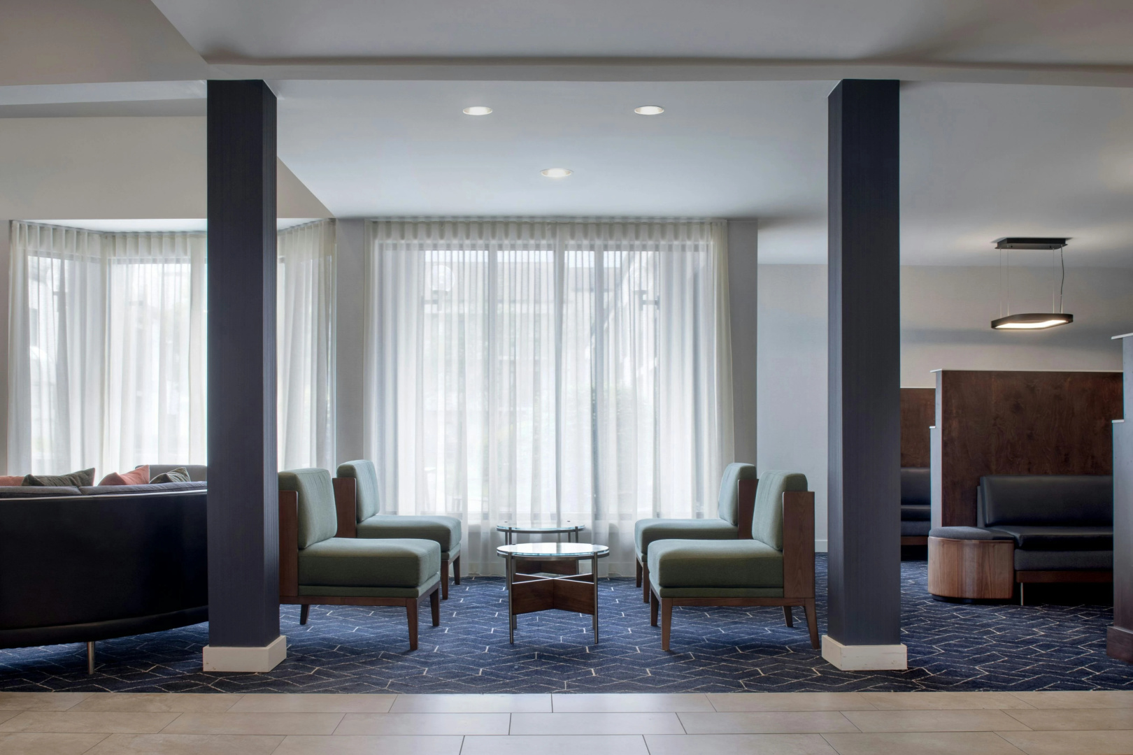 Photo - Courtyard by Marriott Pittsburgh Airport