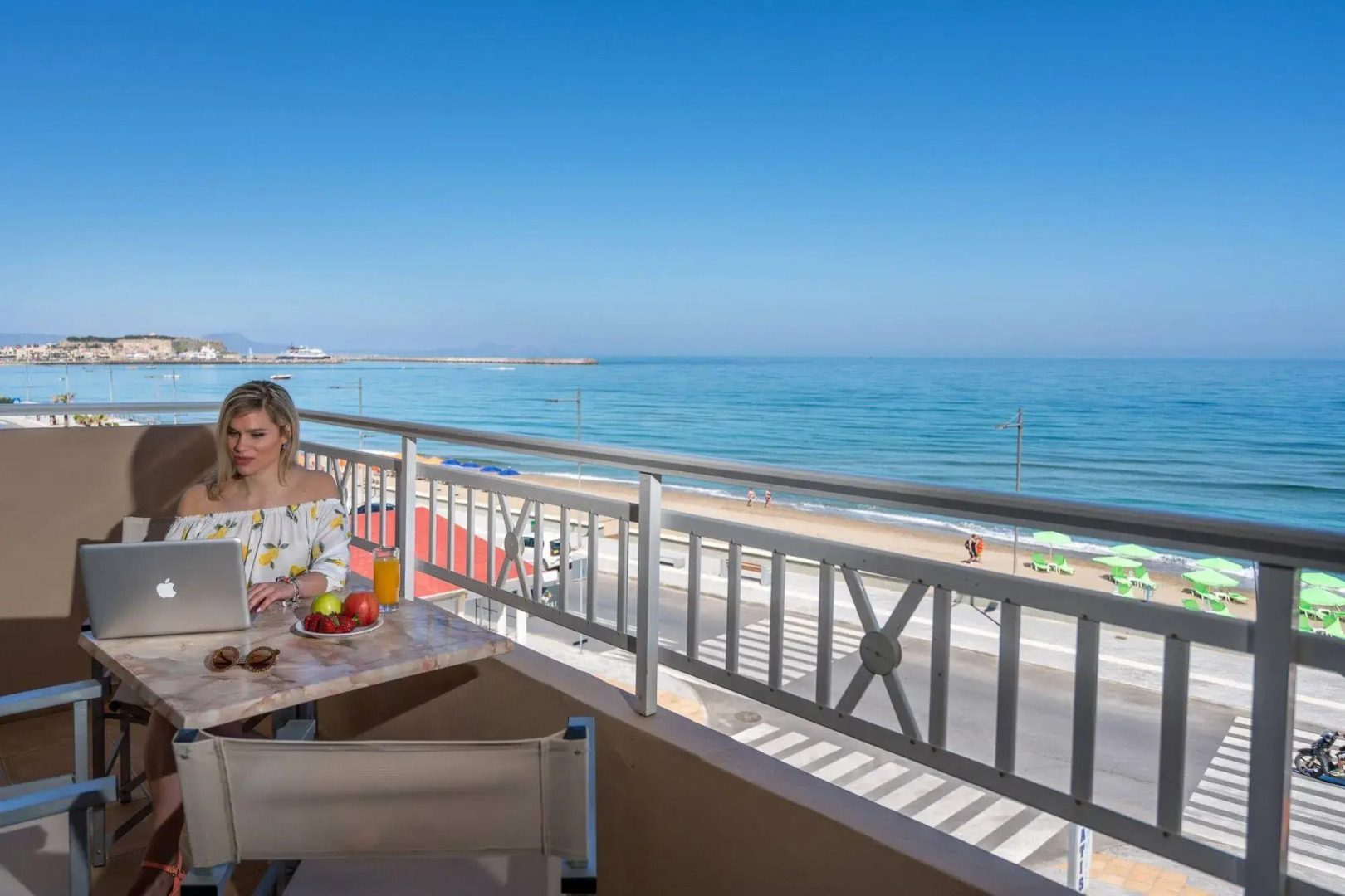 Photo - Batis Aero Beachfront Wellbeing Hotel