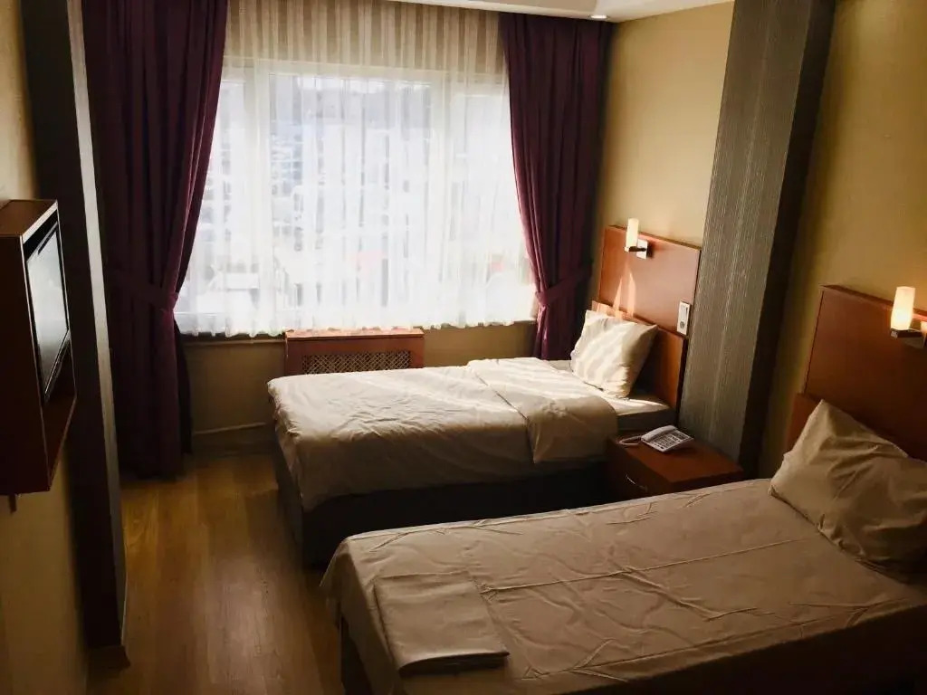 Photo - Ulubat Castle Hotel