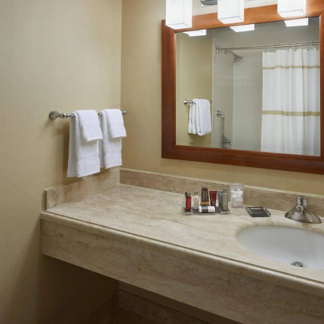 Photo - Toronto Airport Marriott Hotel