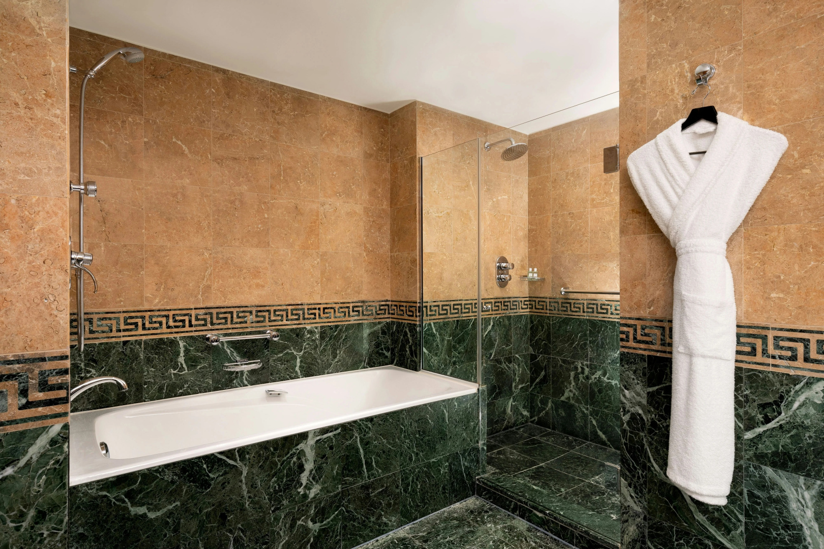 Photo - Hotel President Wilson, A Luxury Collection Hotel, Geneva