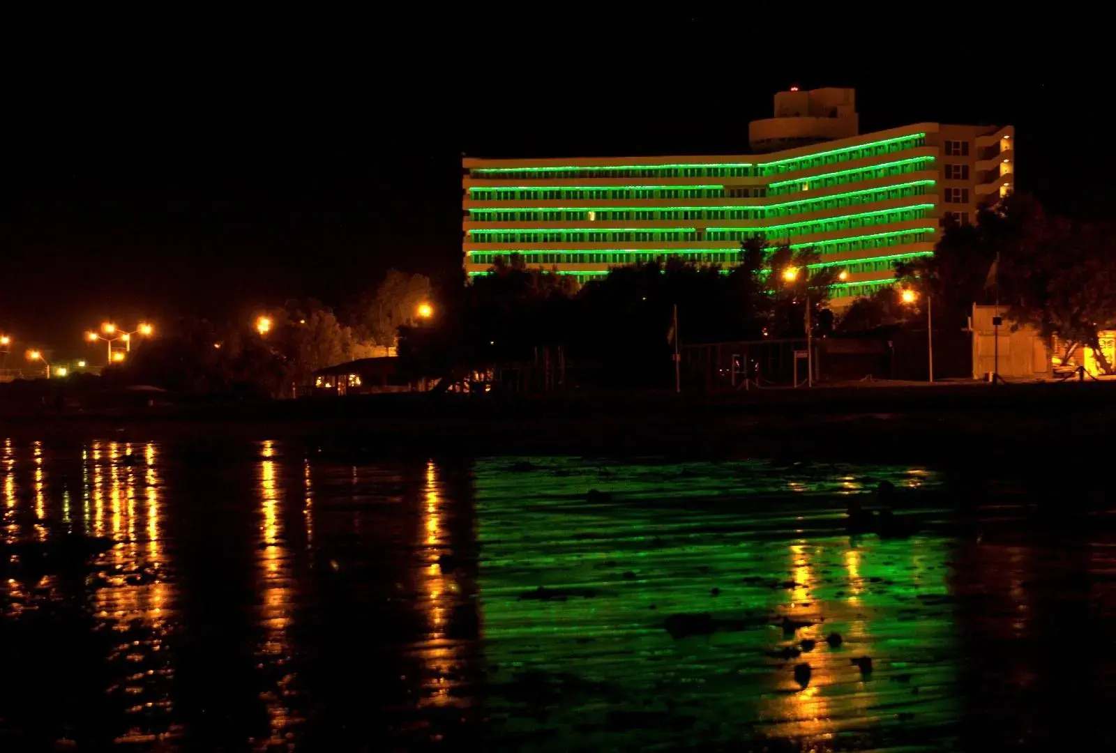 Photo - Rayentray Grand Hotel