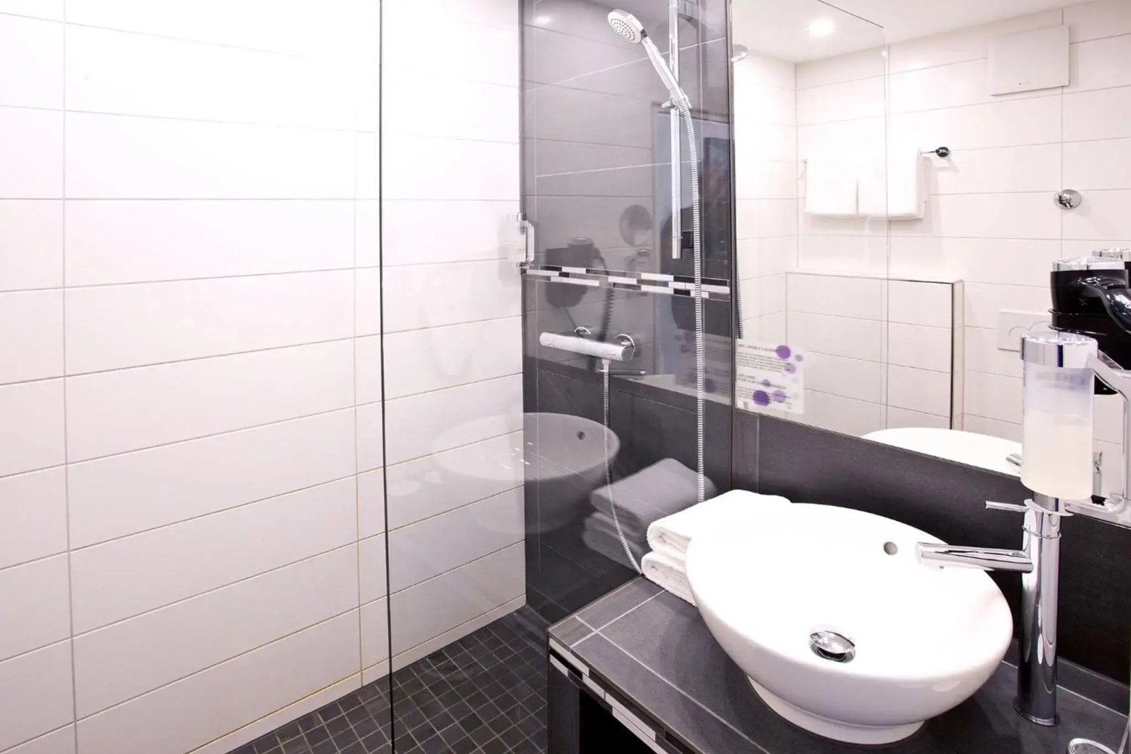 Photo - PLAZA INN stays design Dortmund