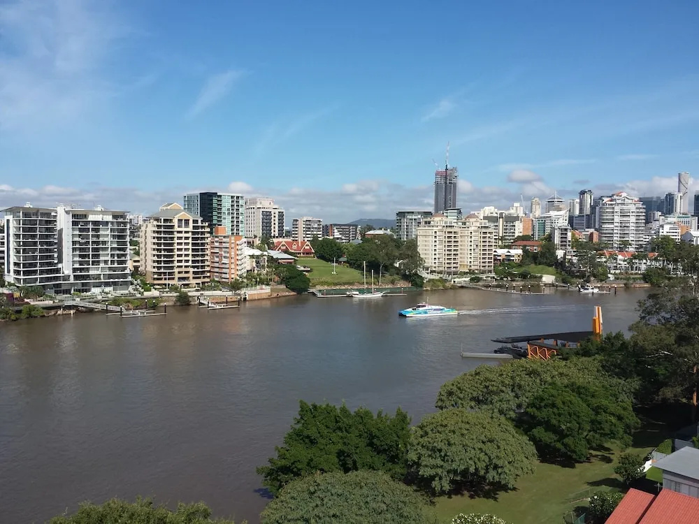 Photo - Kirribilli Riverfront Apartments