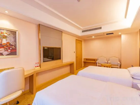 Vienna International Hotel (Wuhan Huangpi Mulan Street Passenger Transport Center)