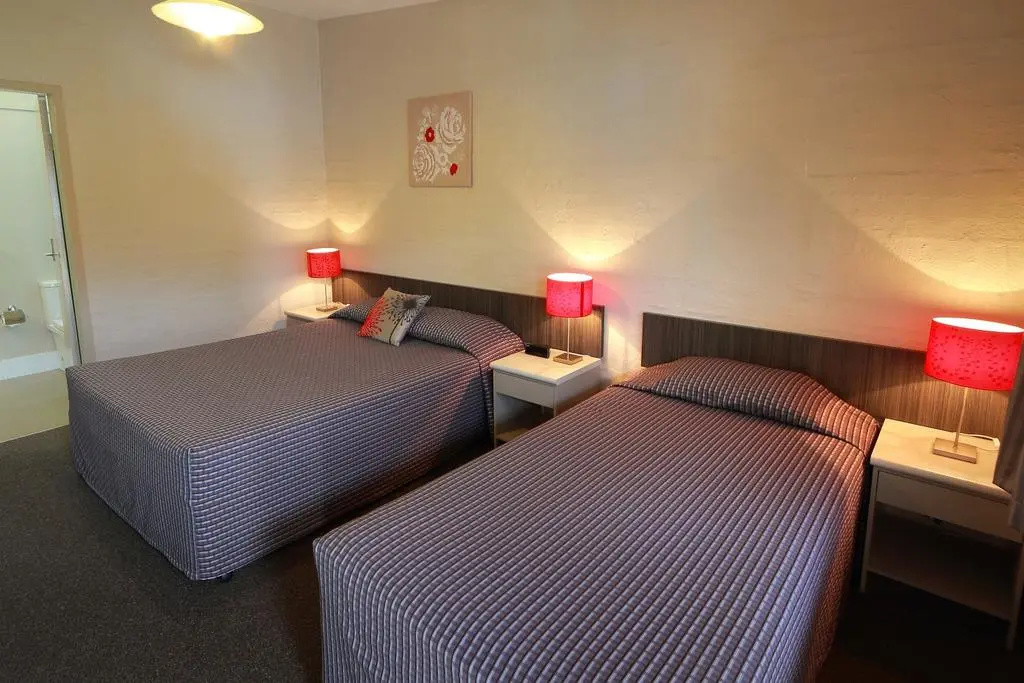 Photo - Everton Park Hotel
