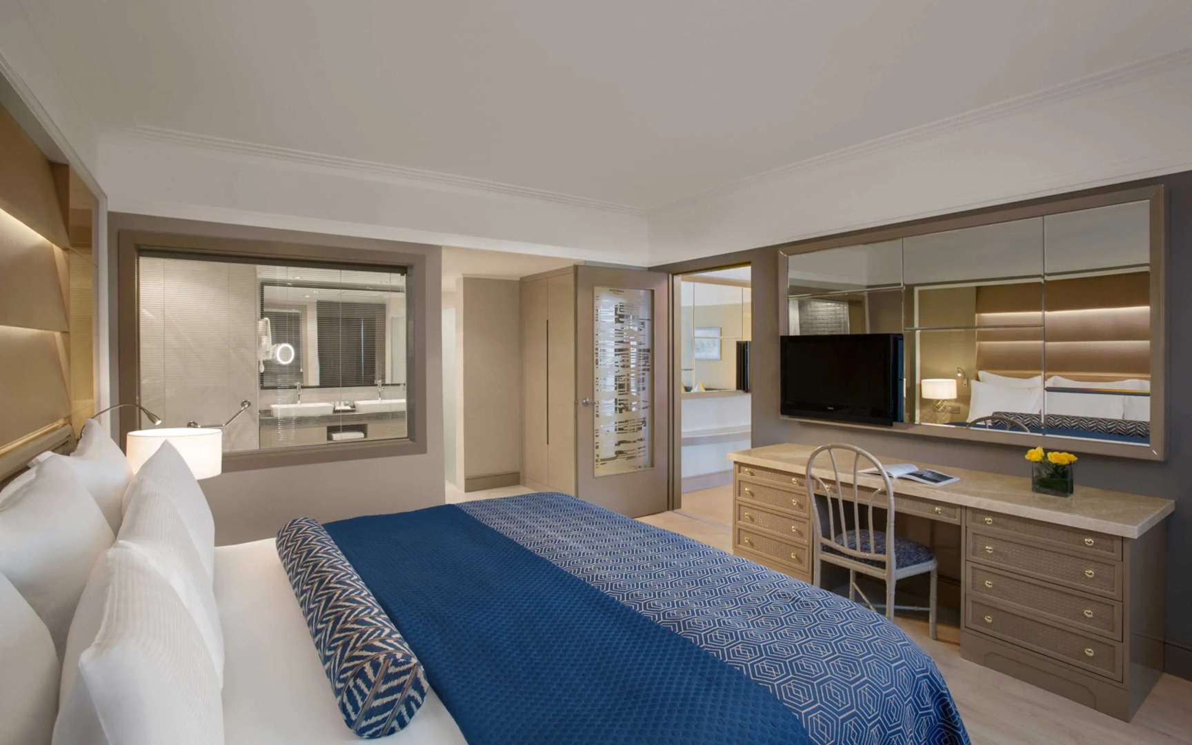 Photo - Balmy Foresta